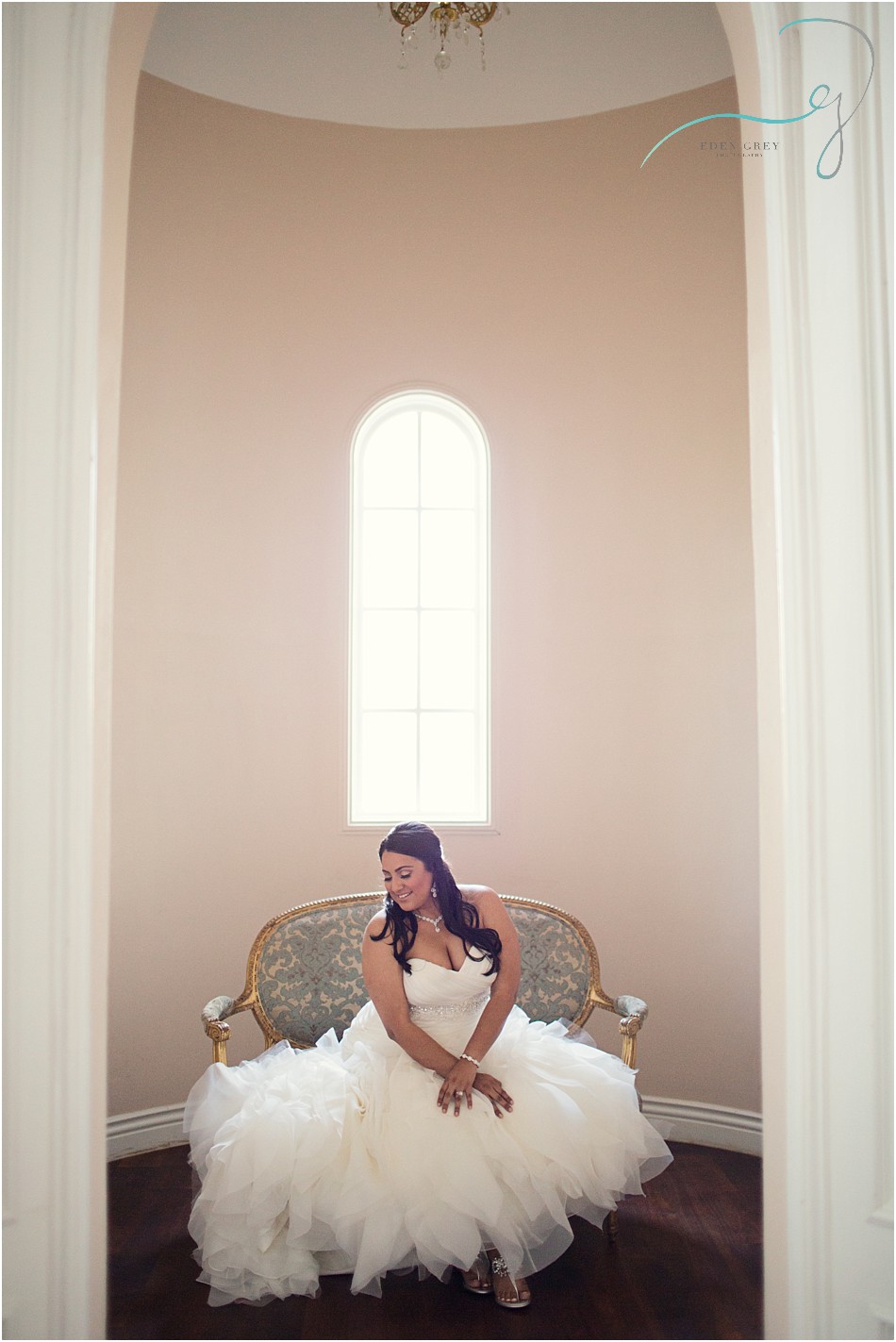 Bridal Pictures at Chateau Cocomar in Houston Texas