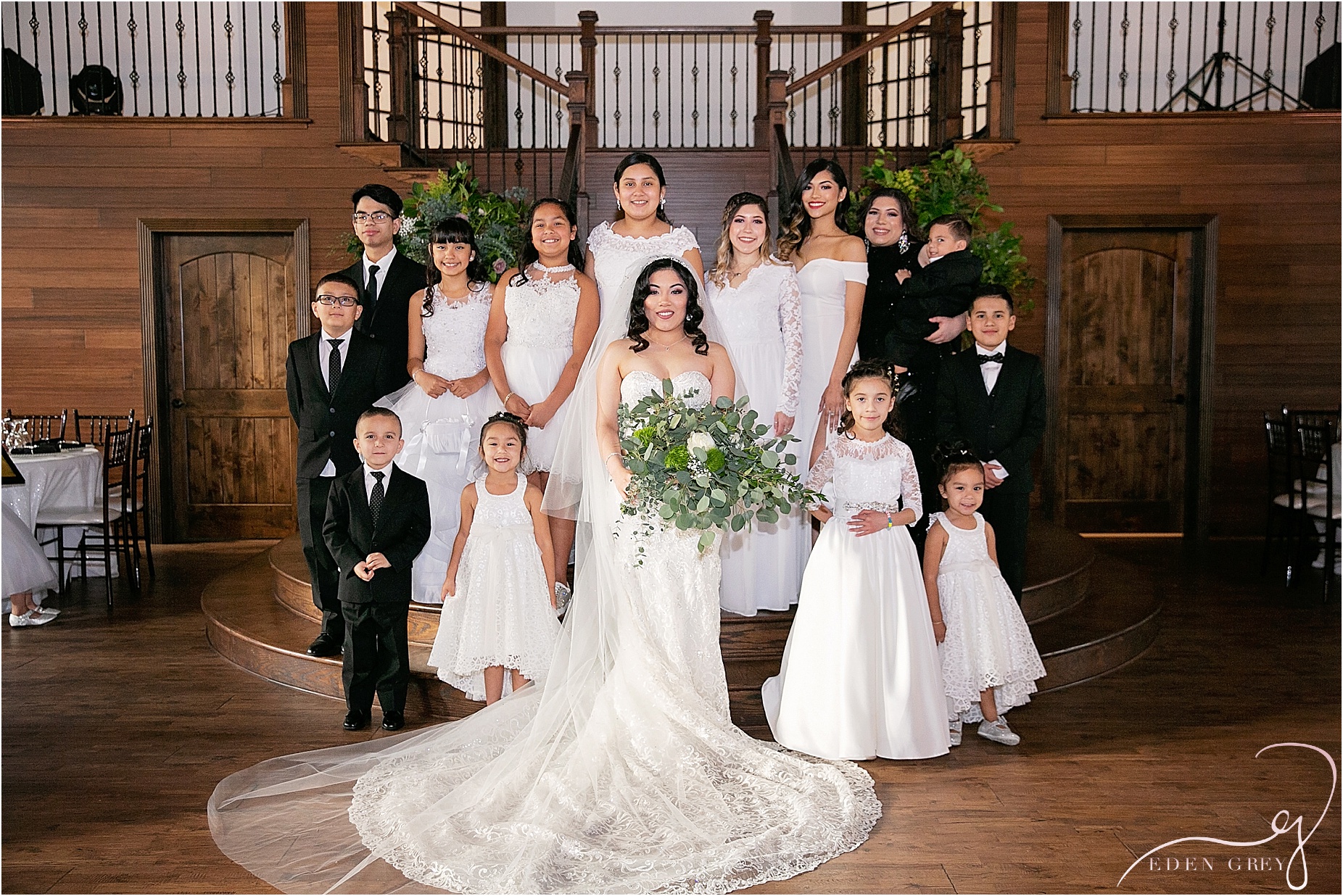 The bride with all of her nieces and nephews