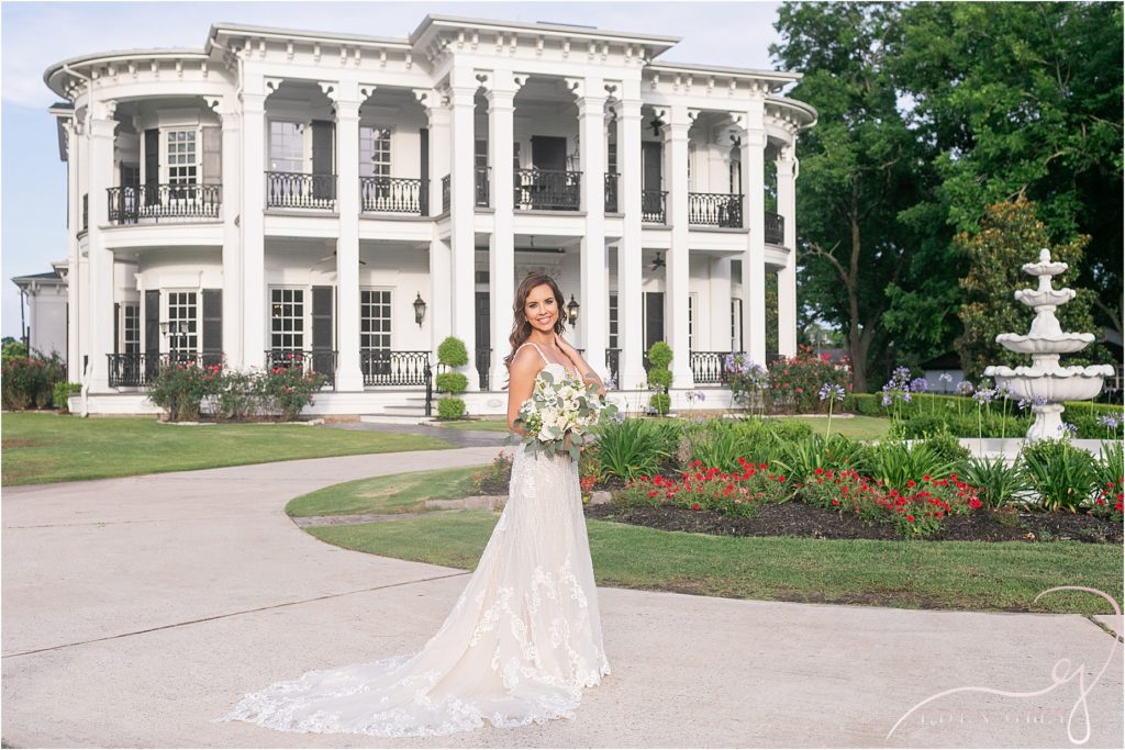 Sandlewood Manor Bridal Session