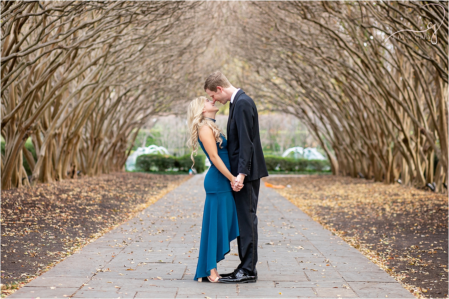 Engagement pictures at the Dallas Arboretum in Dallas Texas